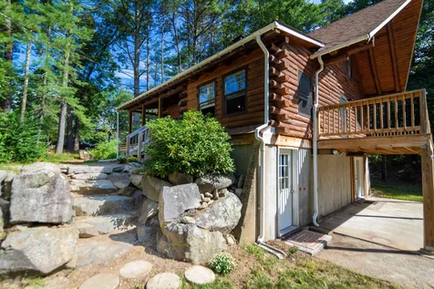 21 Langs Lane Newmarket NH 03857