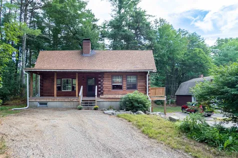 21 Langs Lane Newmarket NH 03857
