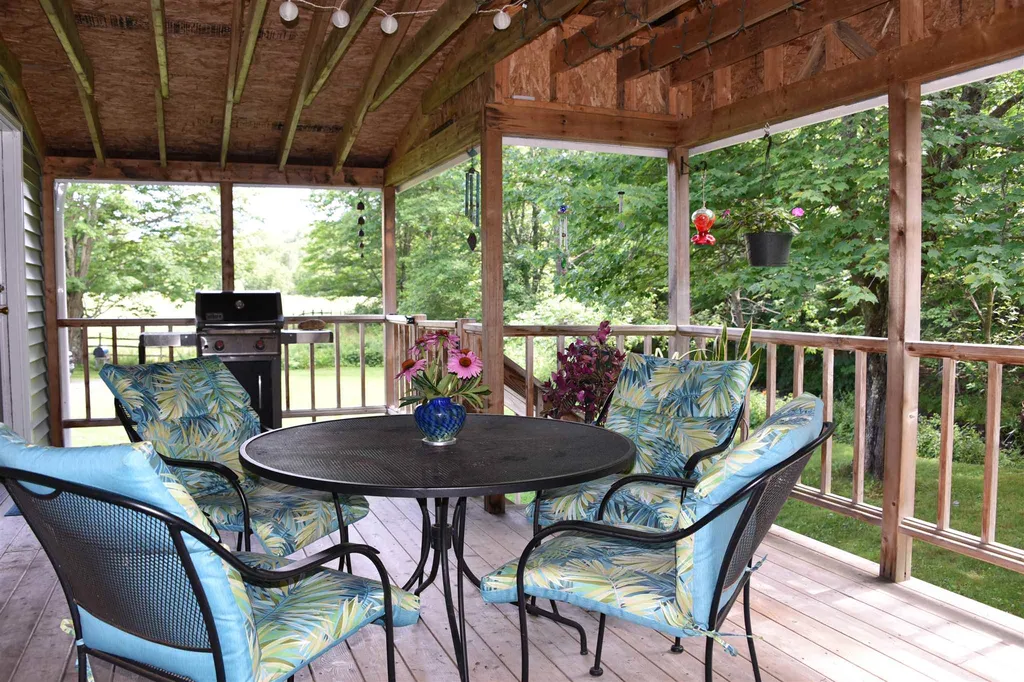 252 River Road Underhill VT 05489