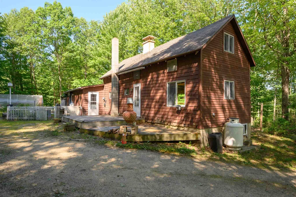 641 Whittier Highway Moultonborough NH 03254