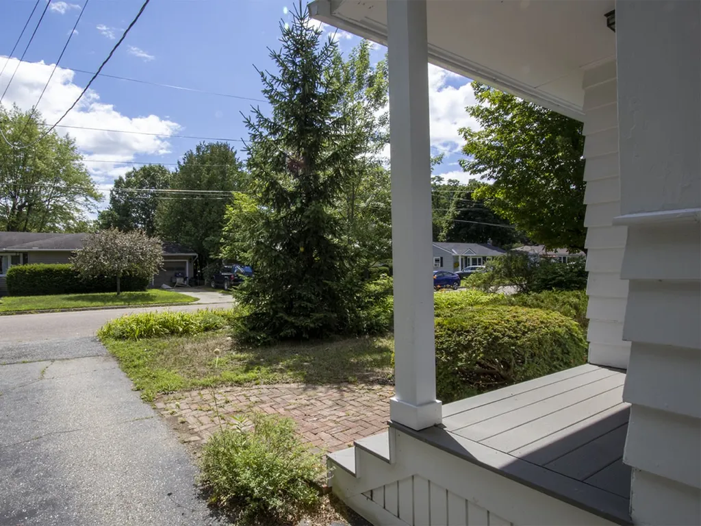 66 Cross Parkway Burlington VT 05408