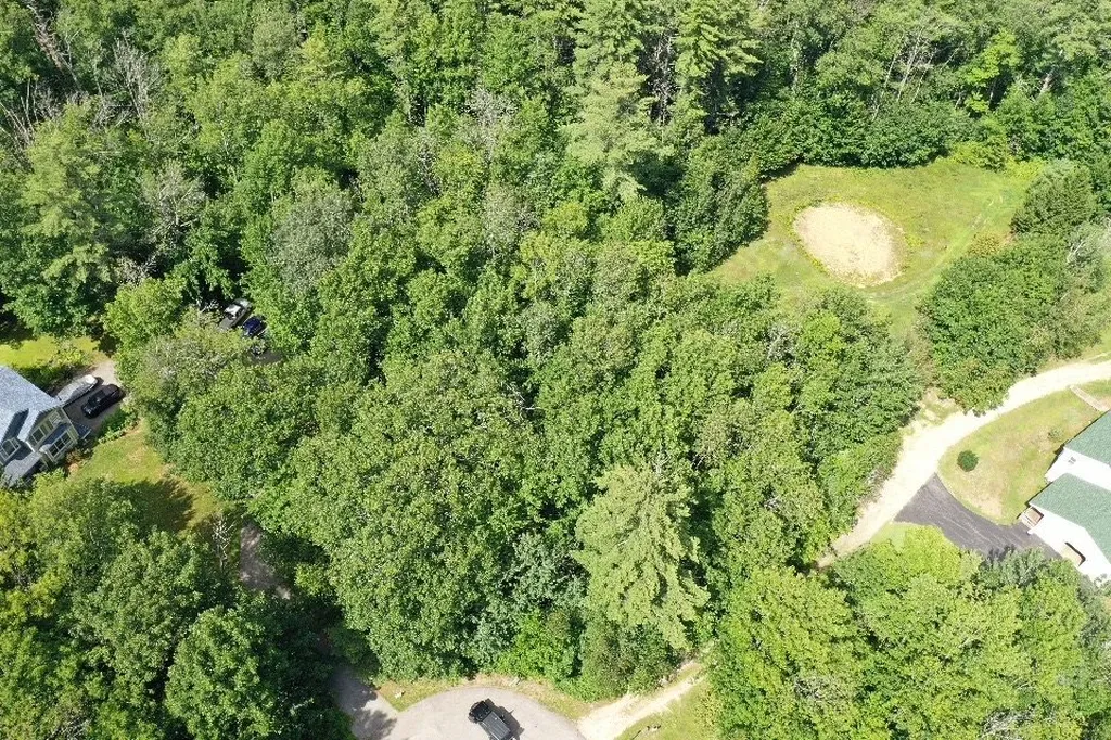 33 Village Lane Gilford NH 03249