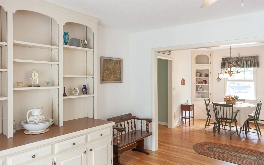 25 South Street Walpole NH 03608