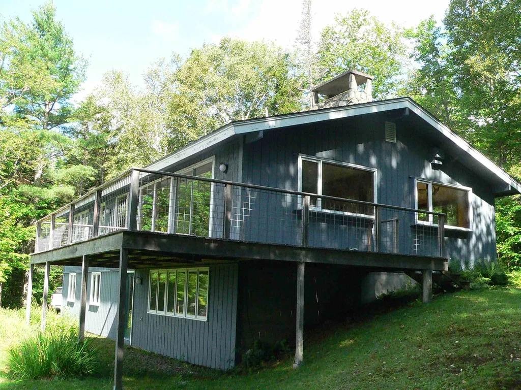 32 Belle Hunt Road Jefferson NH 03583