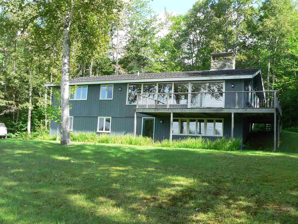32 Belle Hunt Road Jefferson NH 03583