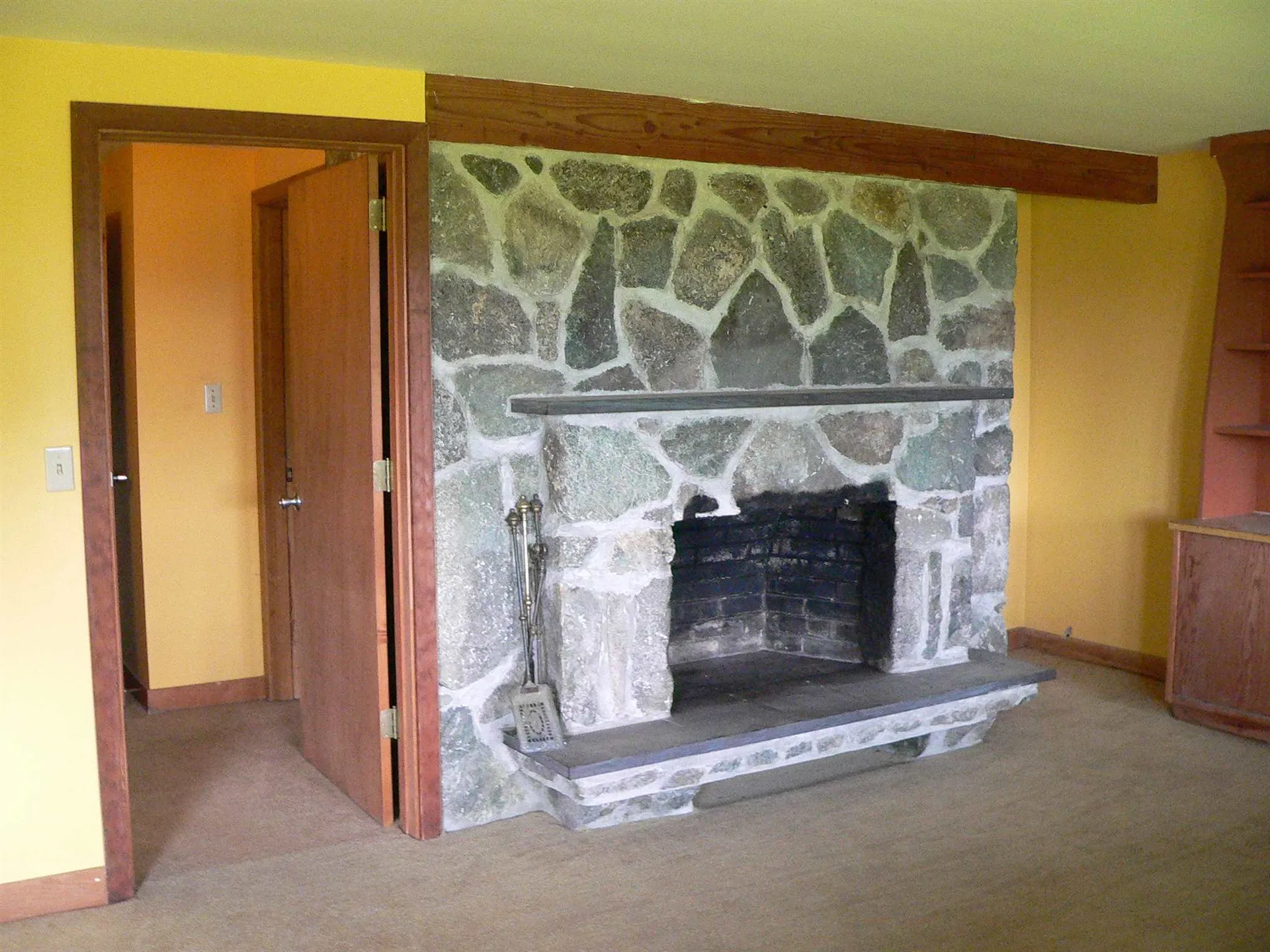 32 Belle Hunt Road Jefferson NH 03583