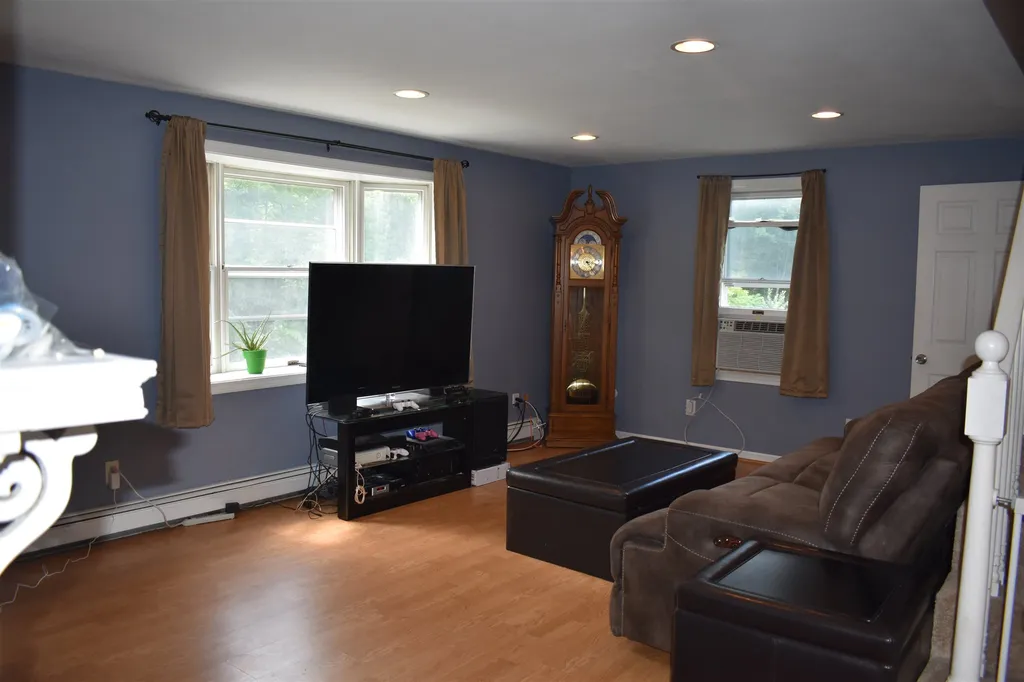 12a Cricket Lane Sandown NH 03873