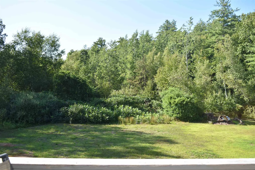 12a Cricket Lane Sandown NH 03873