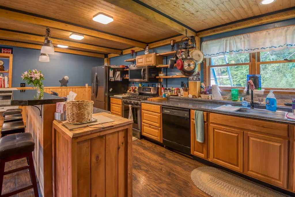 120 Turner Street Bethlehem NH 03574
