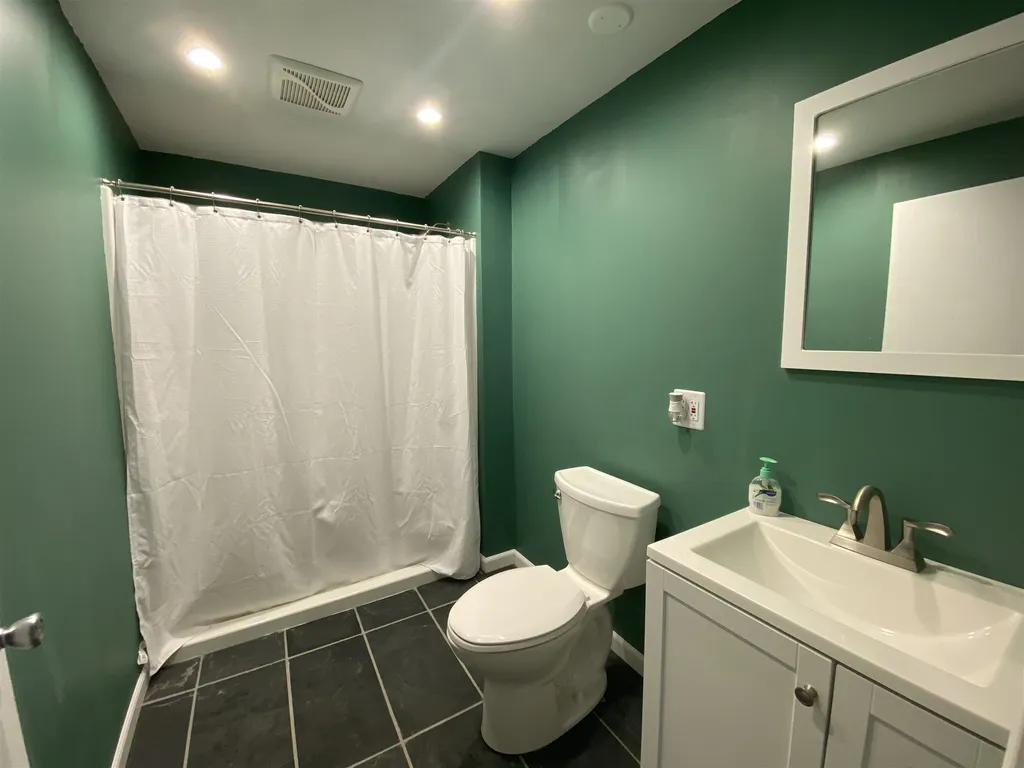 63 Redfield Circle Derry NH 03038