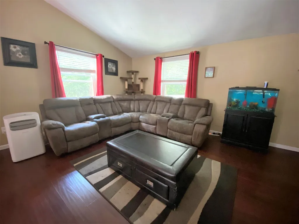 63 Redfield Circle Derry NH 03038