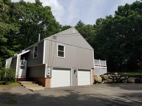 63 Redfield Circle Derry NH 03038