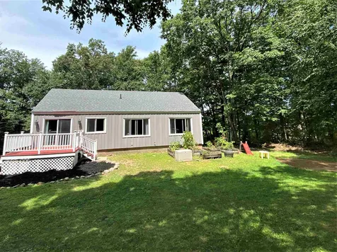 63 Redfield Circle Derry NH 03038