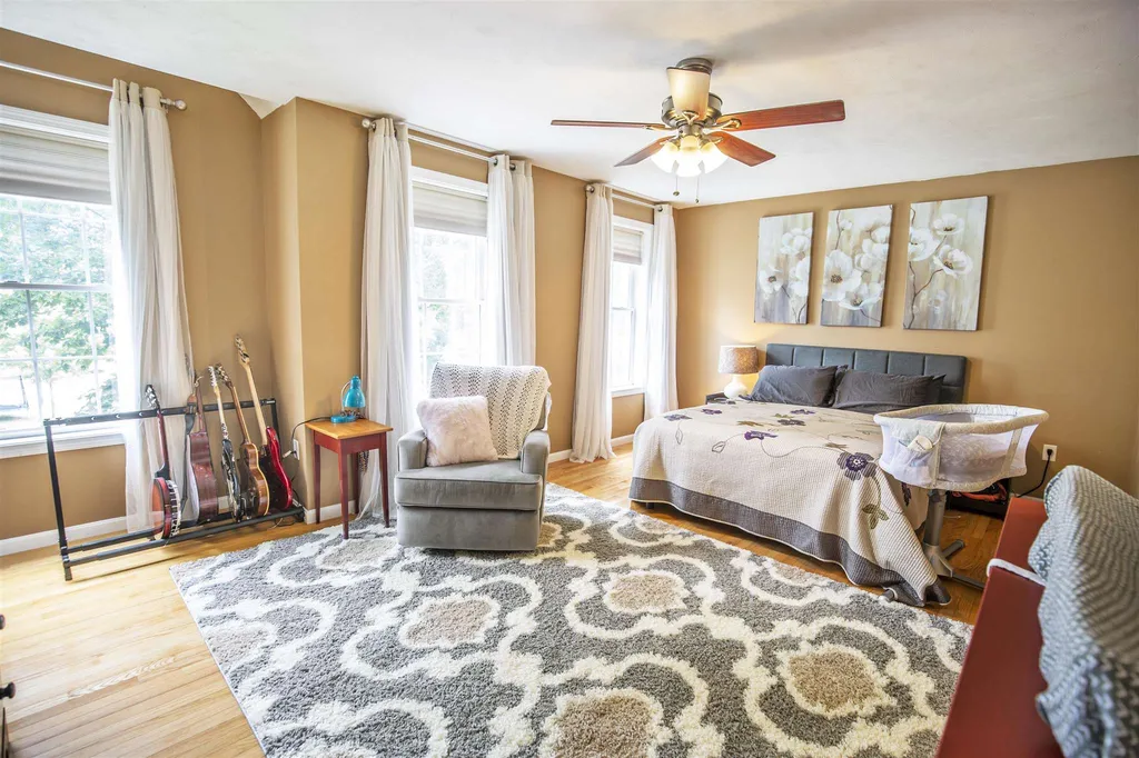 27 Seavey Brook Lane Rochester NH 03867