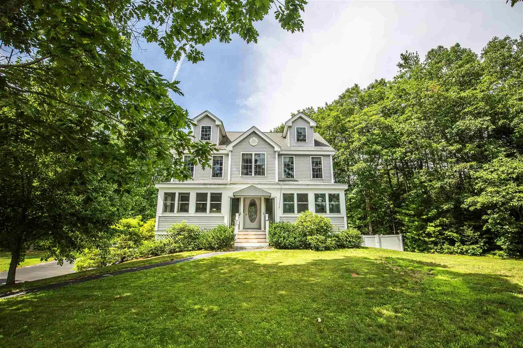 27 Seavey Brook Lane Rochester NH 03867