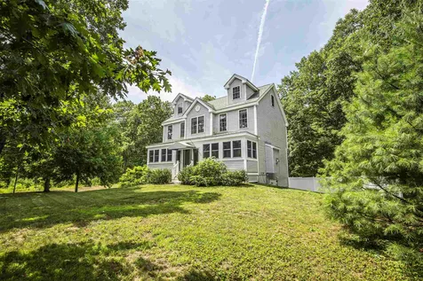 27 Seavey Brook Lane Rochester NH 03867