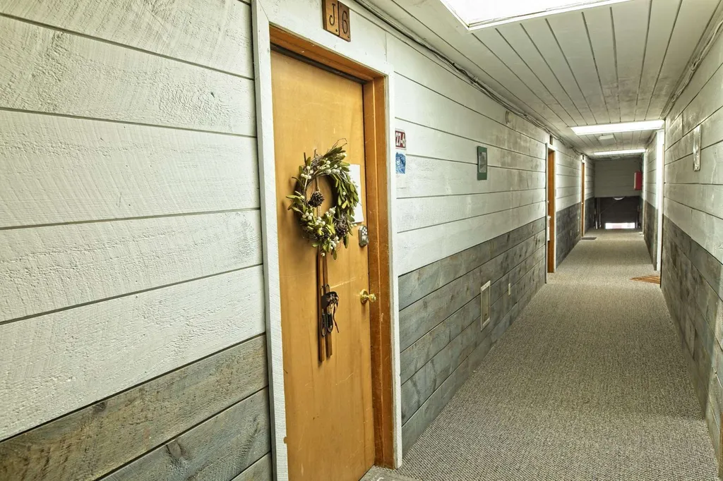 27 Condo Road Campton NH 03223