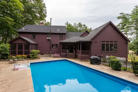 40 Labrador Drive Rochester NH 03867
