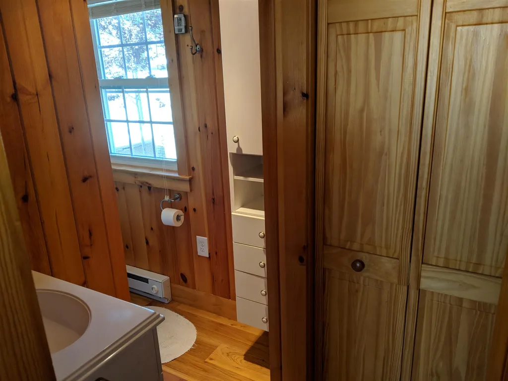 11 Bay Road Sanbornton NH 03269