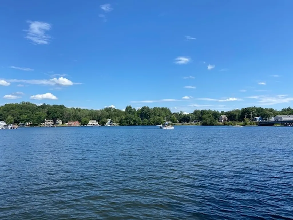 11 Bay Road Sanbornton NH 03269