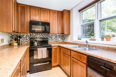 440 Oak Circle Colchester VT 05446
