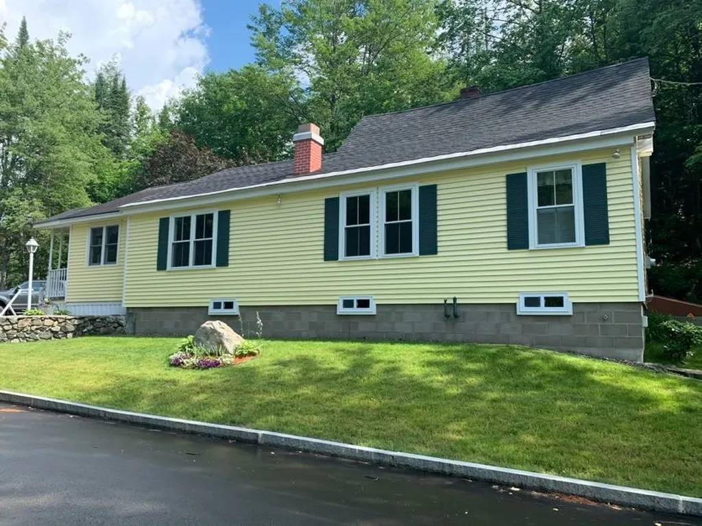 84 Crane Street Littleton NH 03561