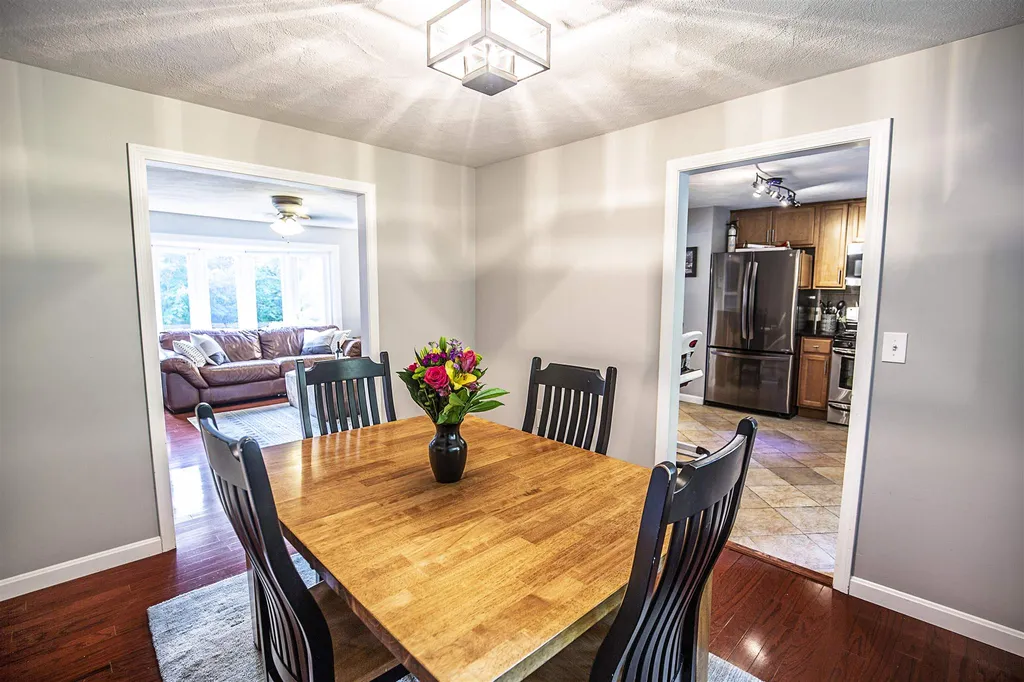 9 Kestree Drive Londonderry NH 03053