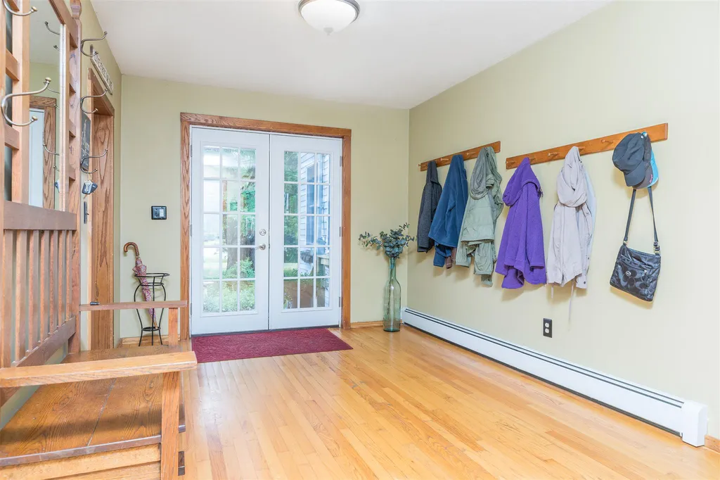145 Concord Road Lee NH 03861