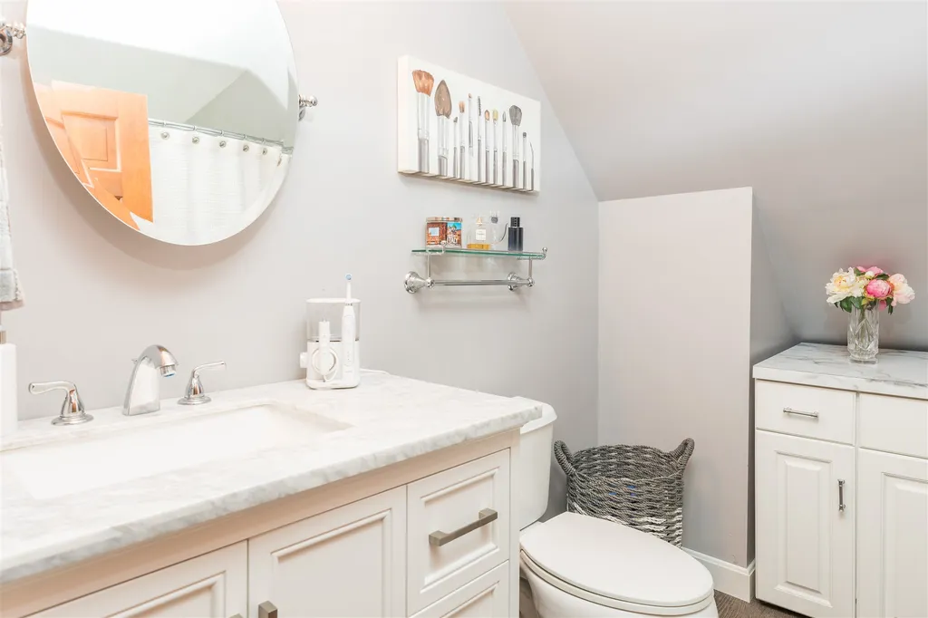 145 Concord Road Lee NH 03861