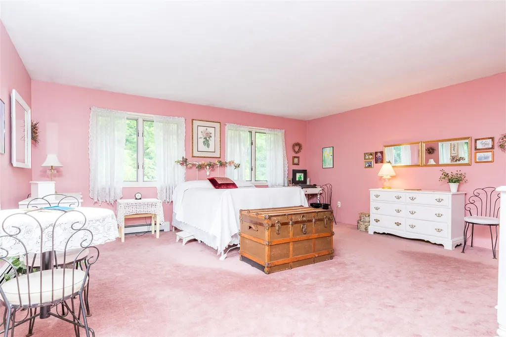 145 Concord Road Lee NH 03861