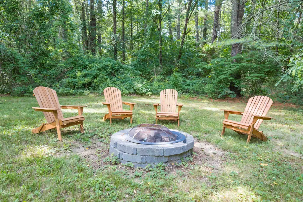 145 Concord Road Lee NH 03861