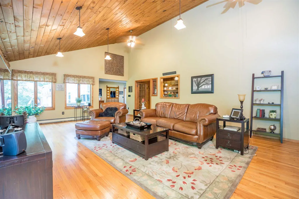 145 Concord Road Lee NH 03861