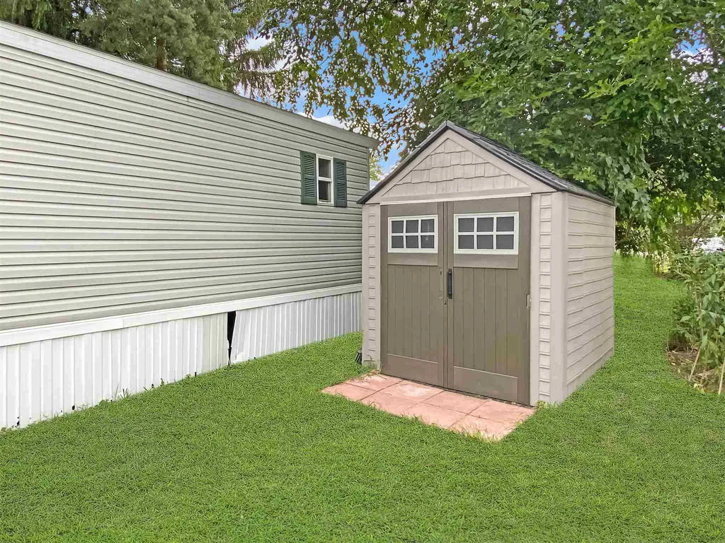 12 Buttonwood Lane Merrimack NH 03054
