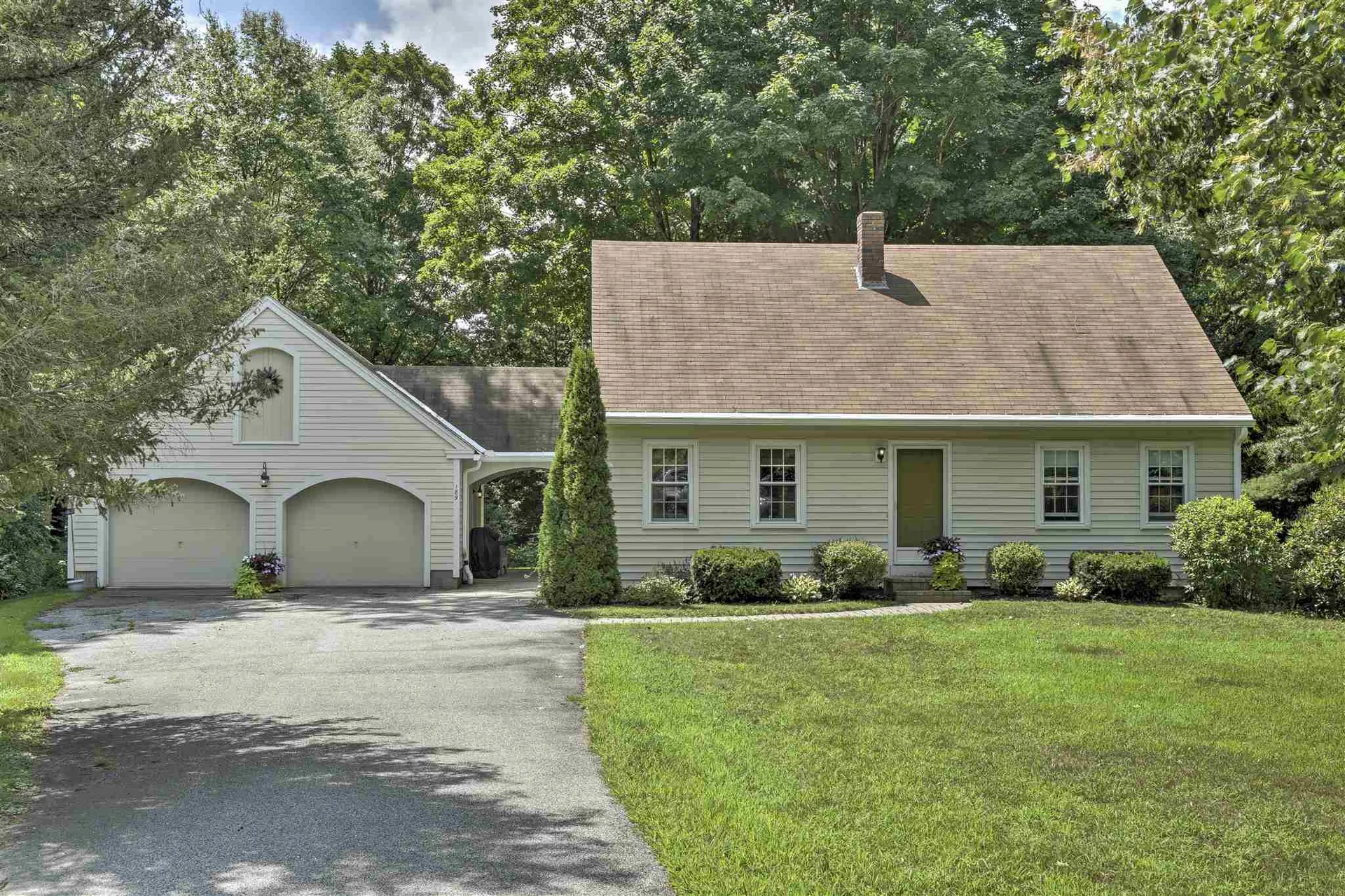 189 Scotts Drive Charlestown NH 03603