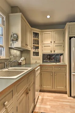189 Scotts Drive Charlestown NH 03603