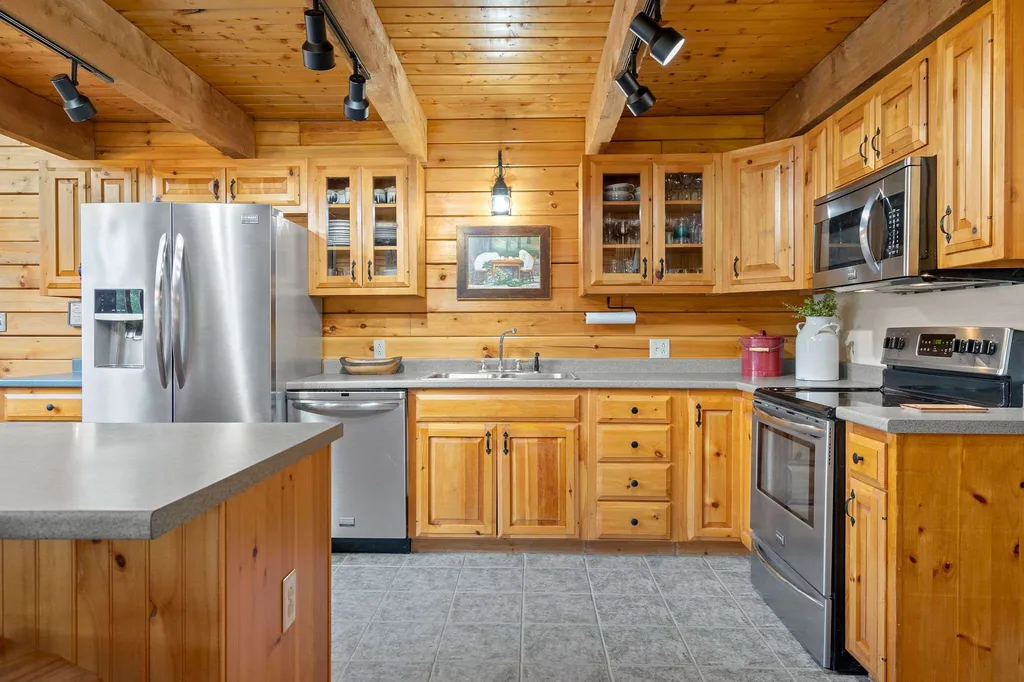 345 Dry Hill Road Barrington NH 03825