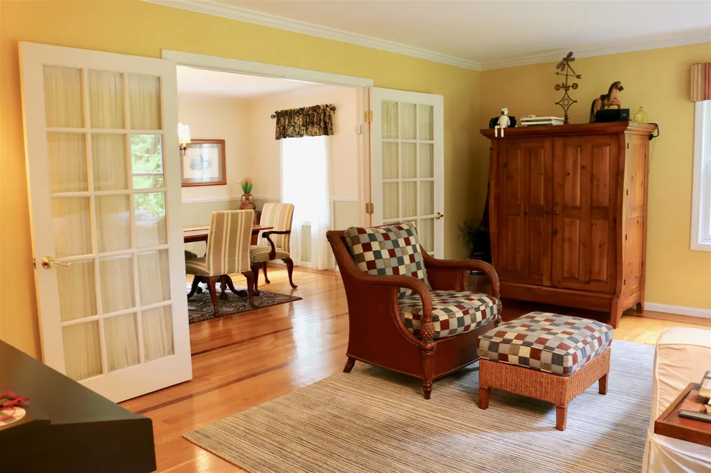 8 Highlander Drive North Hampton NH 03862