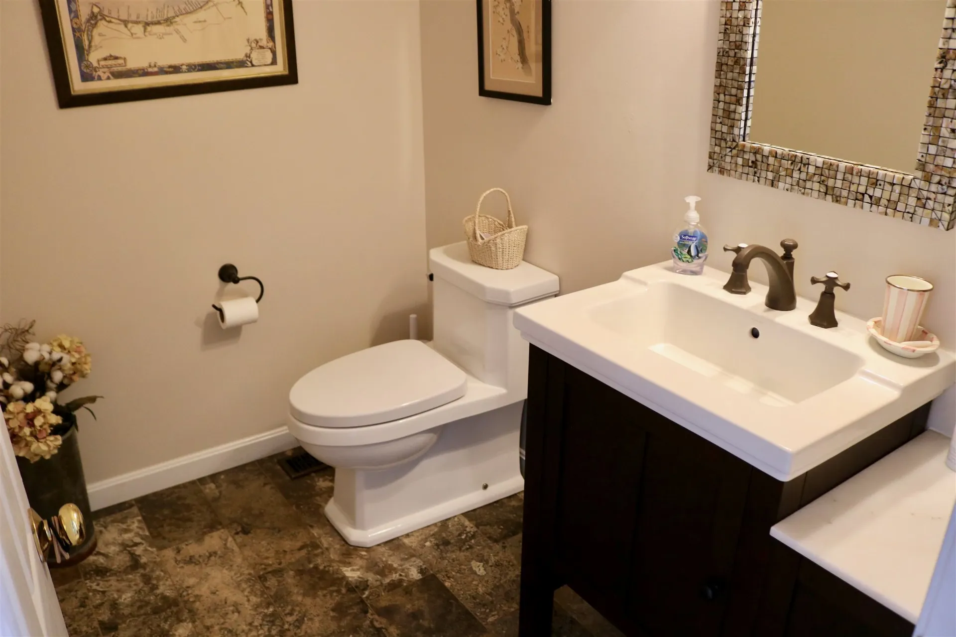 8 Highlander Drive North Hampton NH 03862