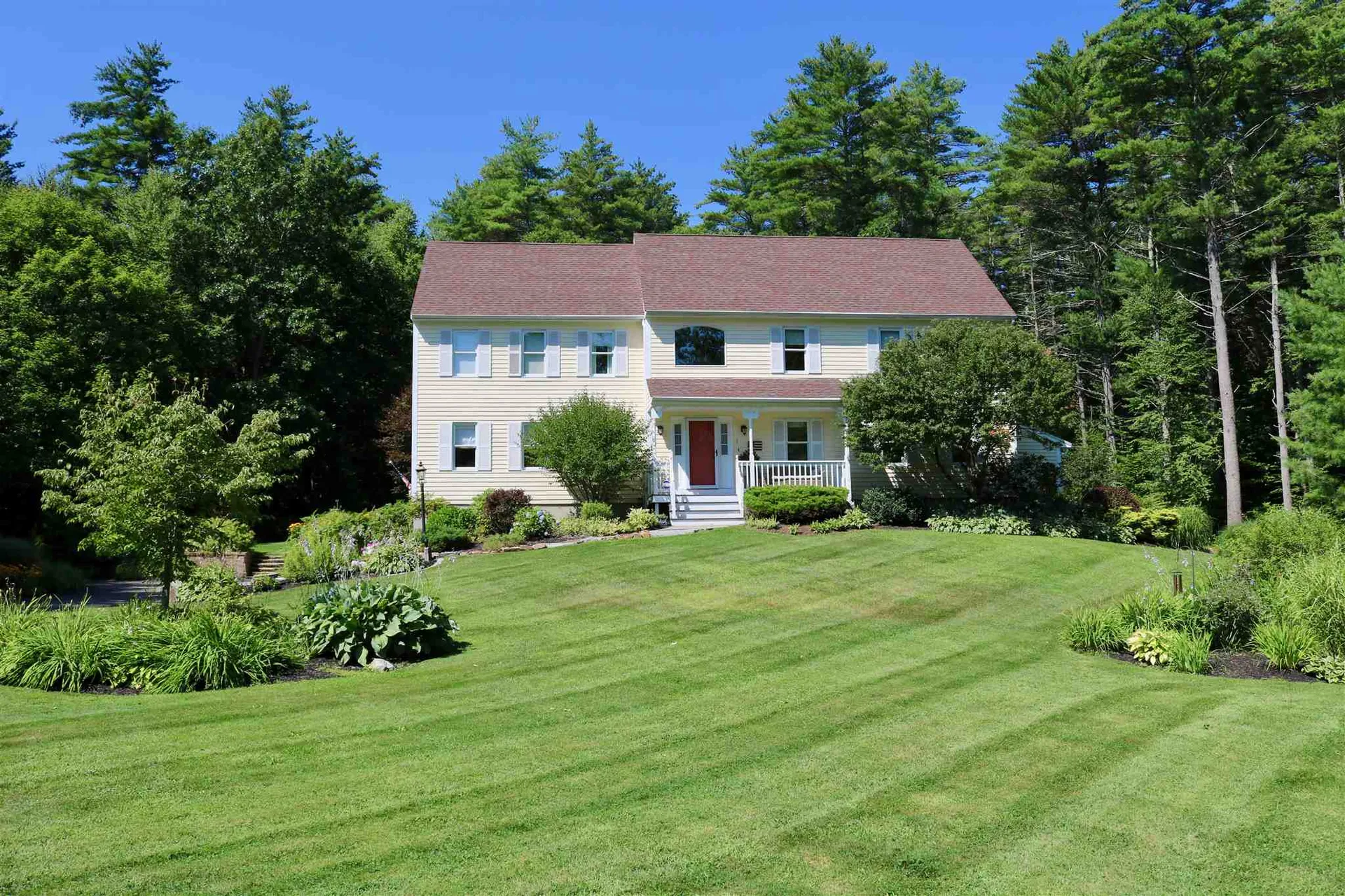 8 Highlander Drive North Hampton NH 03862