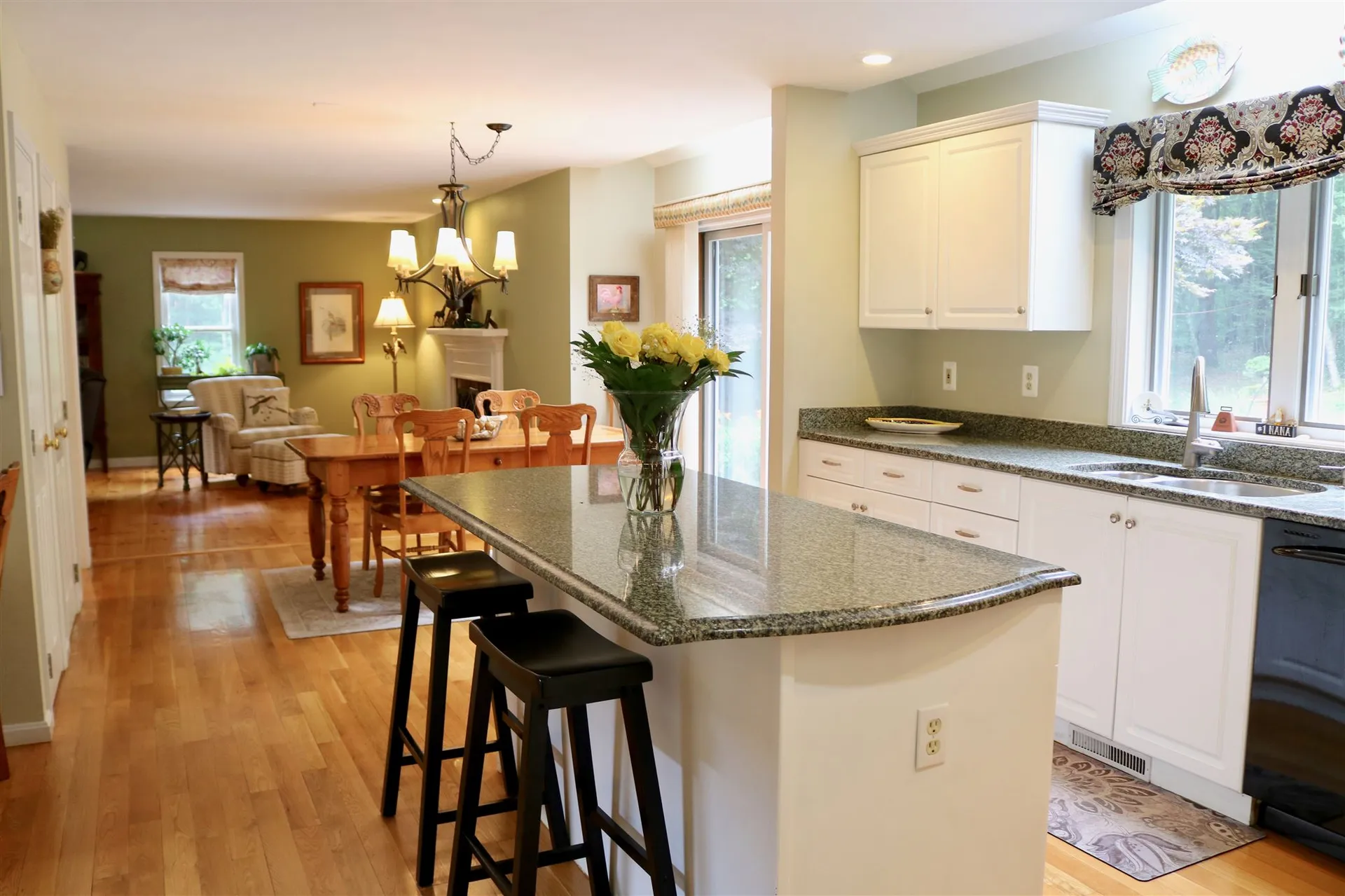 8 Highlander Drive North Hampton NH 03862