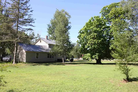 35 Ainsworth Road Claremont NH 03743