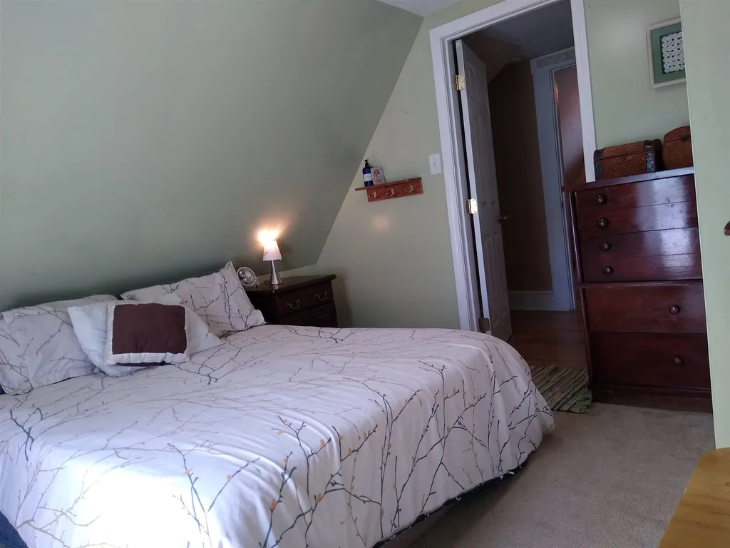 81 Church Street Hillsborough NH 03244