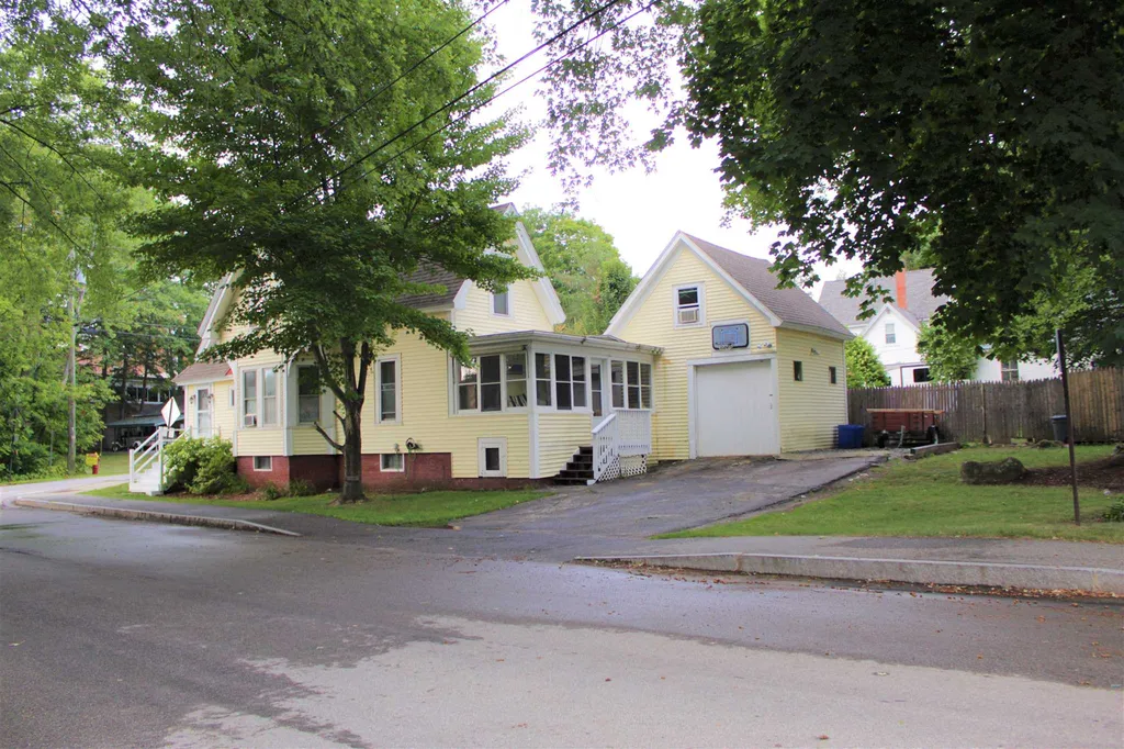 81 Church Street Hillsborough NH 03244