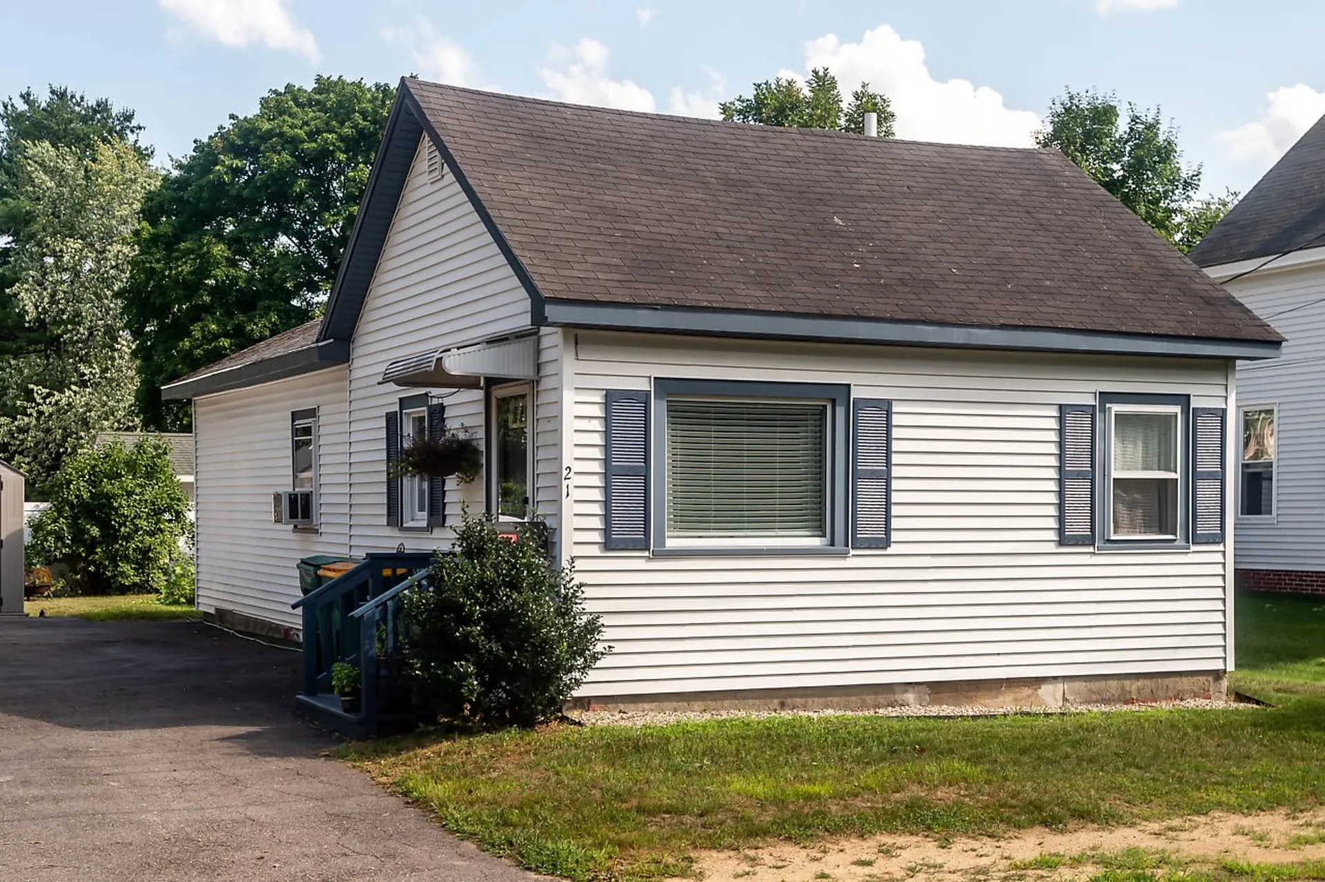 21 1st Street Rochester NH 03867