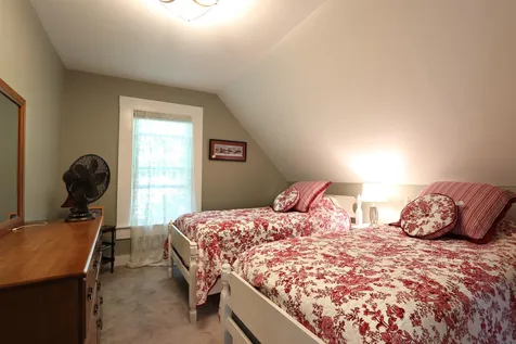 88 River Road Barnet VT 05861