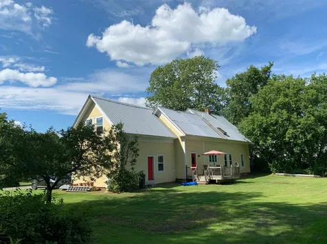 88 River Road Barnet VT 05861
