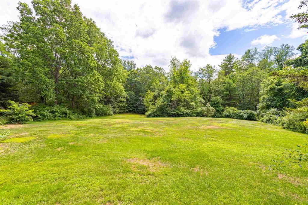 7-9 Foster Road Milford NH 03055