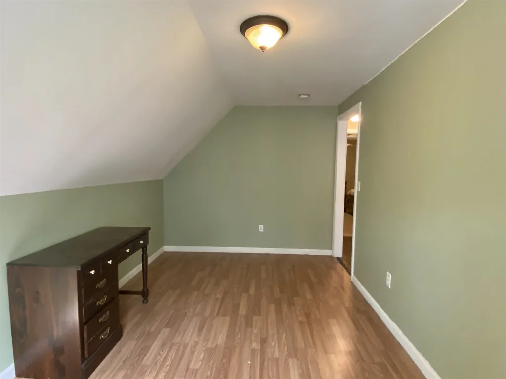 16 Red Fox Crossing Hillsborough NH 03244