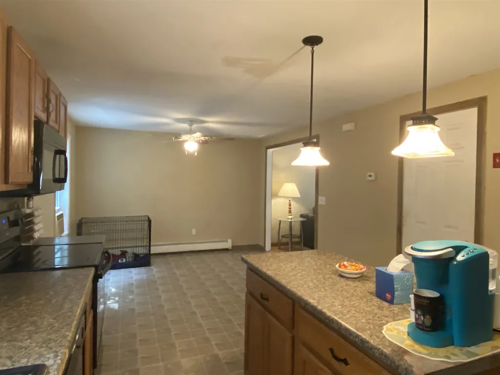 16 Red Fox Crossing Hillsborough NH 03244