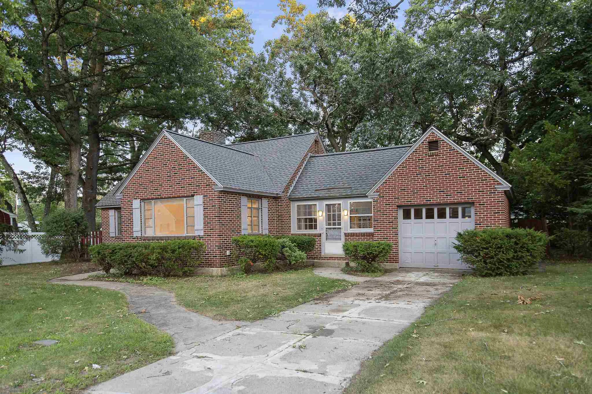 328 Boynton Street Manchester NH 03102